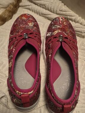 Women's Pink Slip-On Comfort Sneakers Bzees